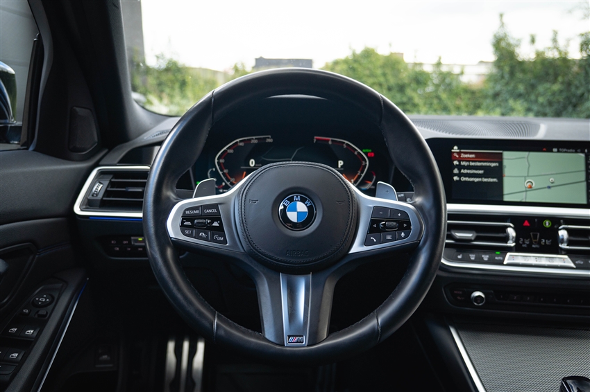 BMW 330iA Touring M-Sport